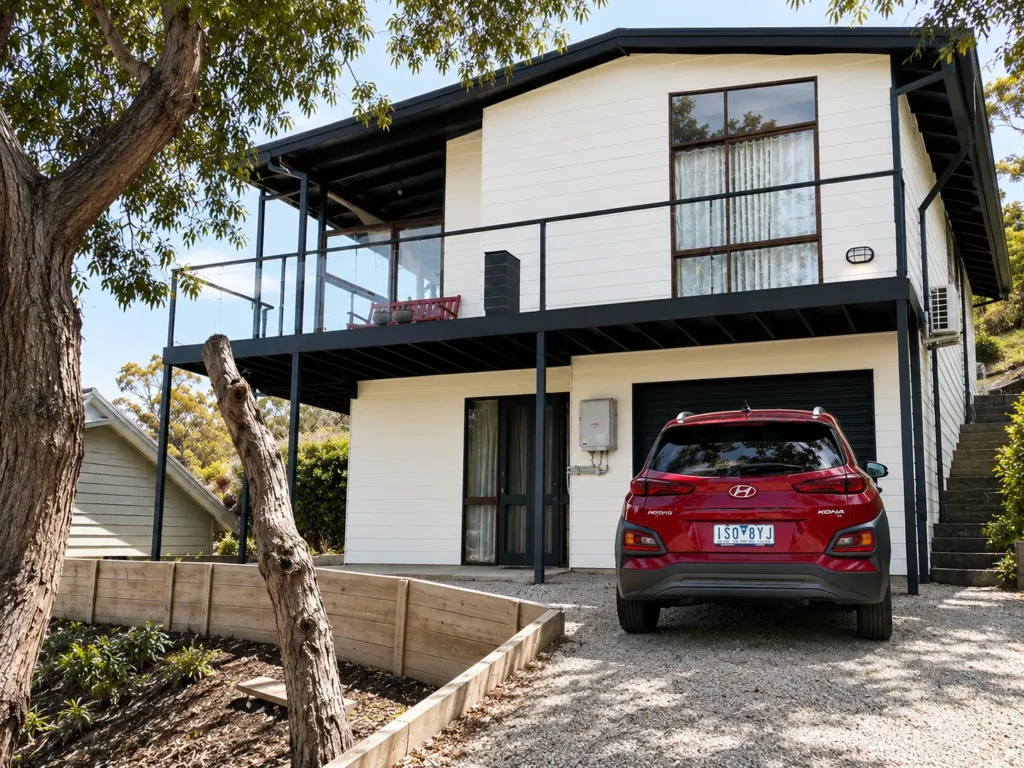 Highton-weatherboard-after-exterior-repaint-peeling-faded