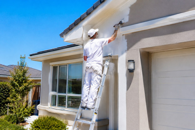 Experienced exterior painters painting a contemporary home in Grovedale, Victoria.